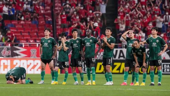 甲府风林11分头名出线，墨尔本城9分第二，将与东亚区其他4个组的小组第二争夺三个成绩最好的小组第二出线名额。